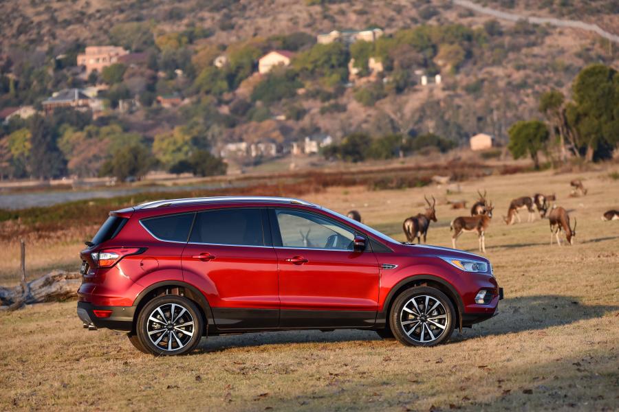  Ford Kuga 2017 года  (ZA) (фото 11 из 40)